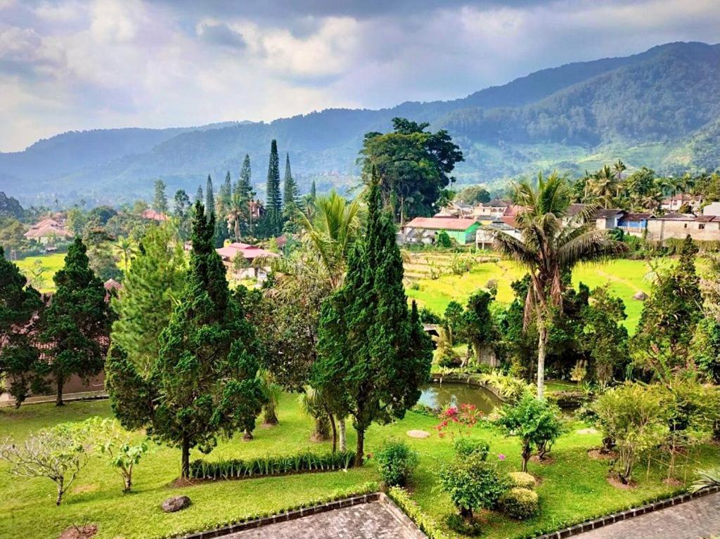 Grha Kasih Hotel Bogor Bagian luar foto