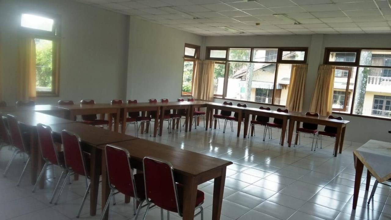 Grha Kasih Hotel Bogor Bagian luar foto